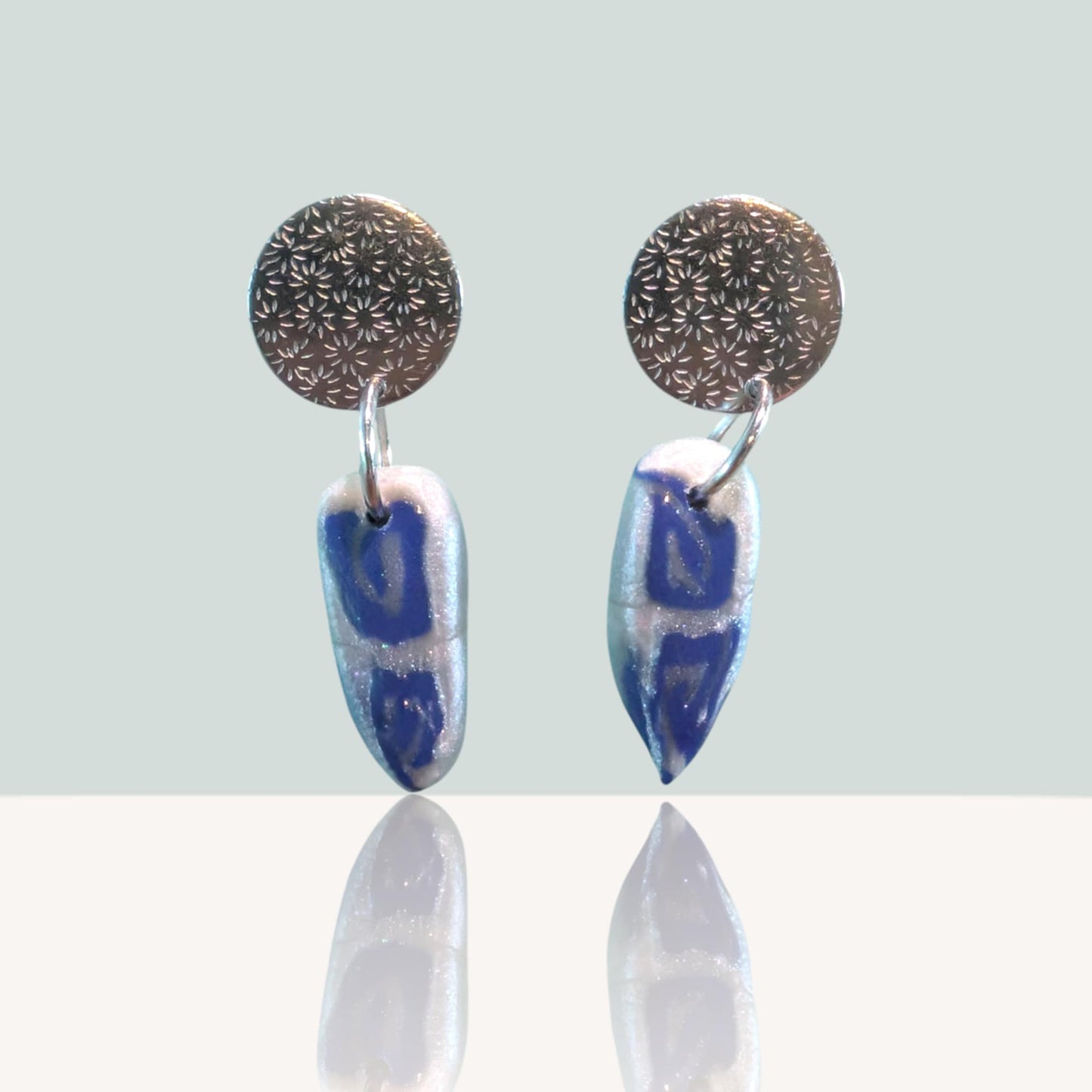 Hand-Moulded Oval Drops - Midnight Pearl