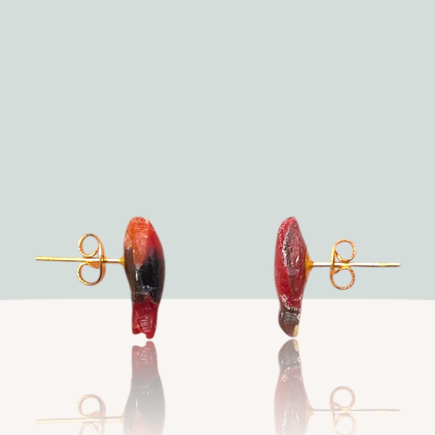 Mini Fish Studs - Fire