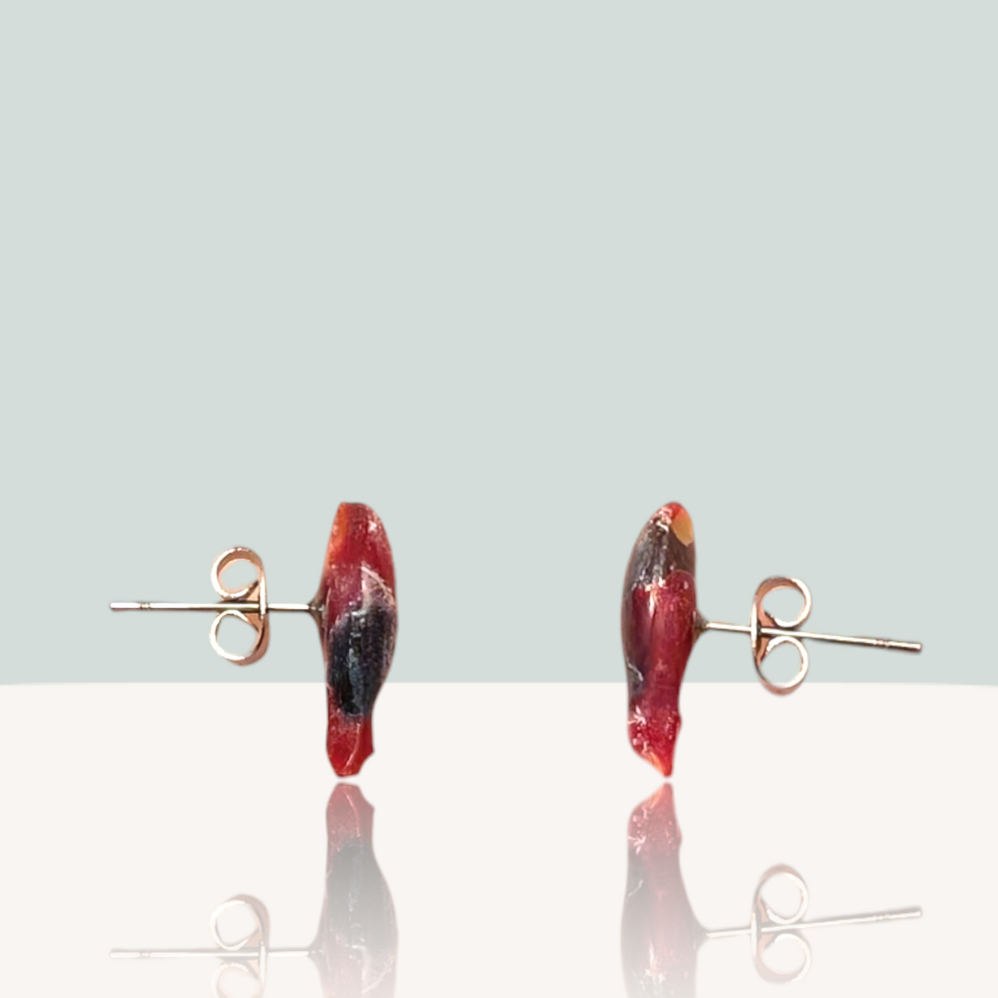 Mini Fish Studs - Fire